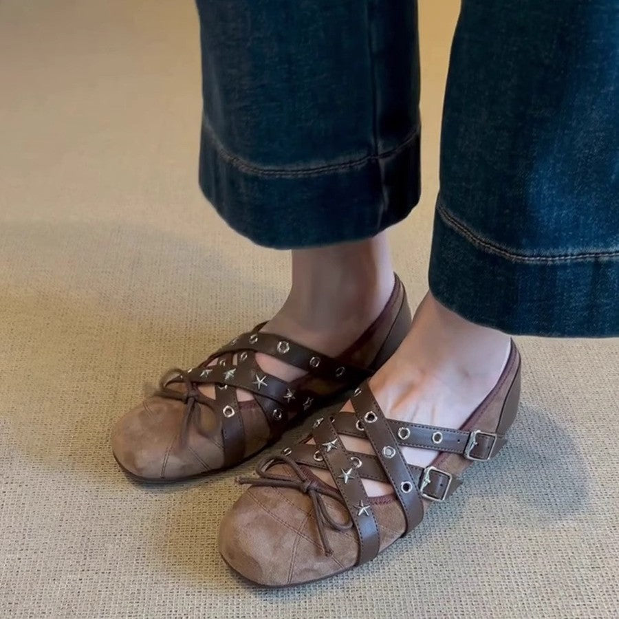 Damen Ballerinas mit modernem Schnürdesign und stilvollen Metallakzenten R&B