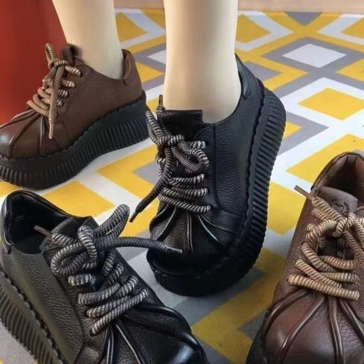 Damen Sneakers mit dicker Profilsohle und trendy Schnürung R&B
