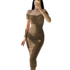 Damen figurbetontes Minikleid mit schulterfreiem Schnitt und Raffung R&B