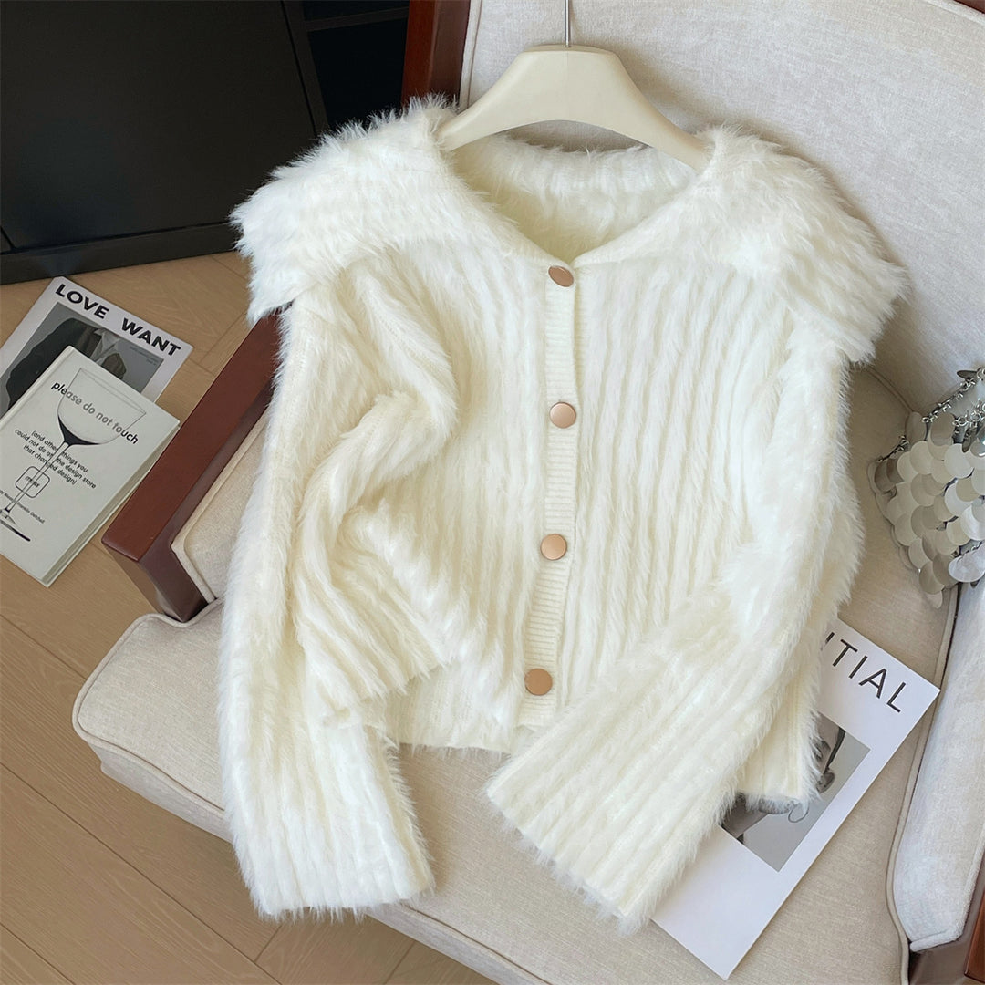 Damen Flauschige Strickjacke mit breitem Kragen und Knopfleiste R&B