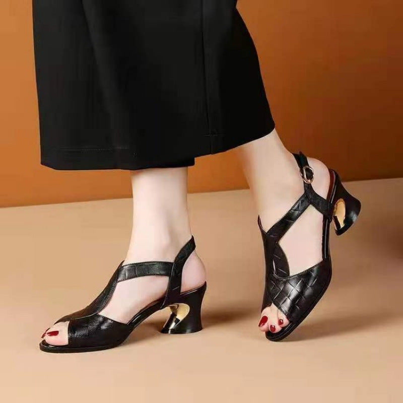 Damen Riemchensandalen mit elegantem Absatz R&B