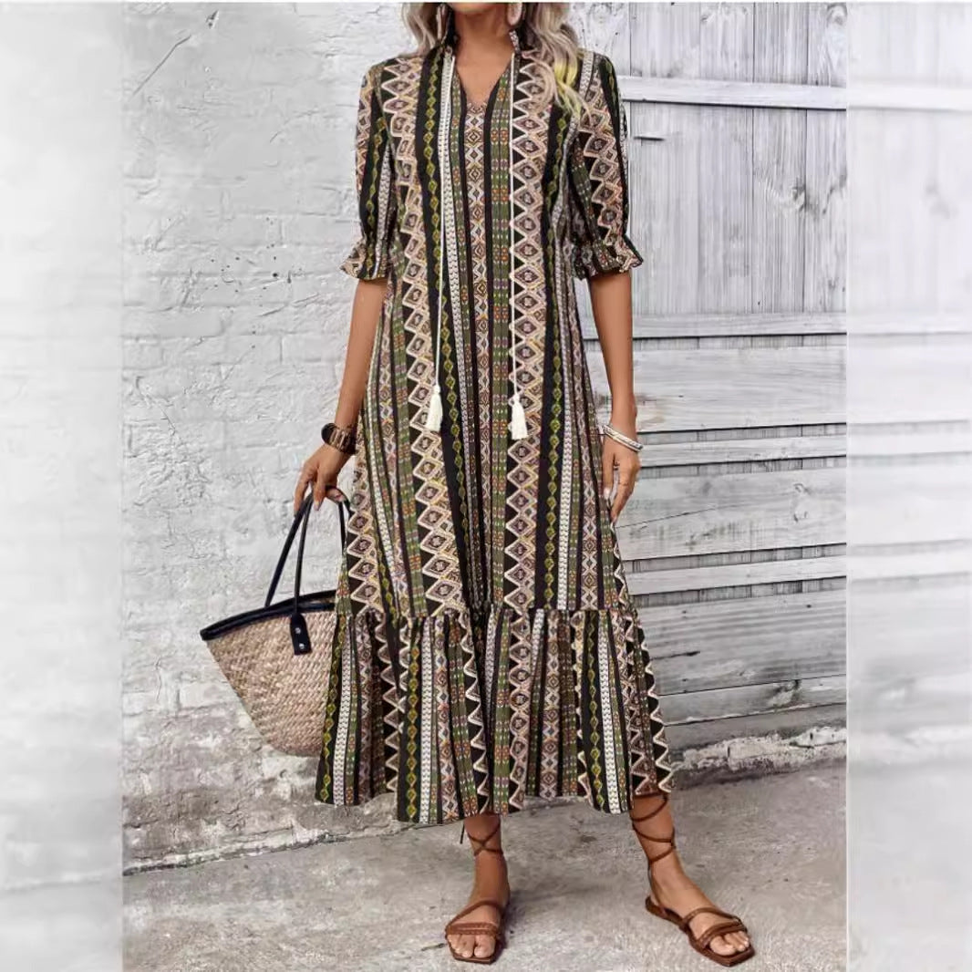 Damen Maxikleid mit grafischem Muster und detailreichen Volants R&B