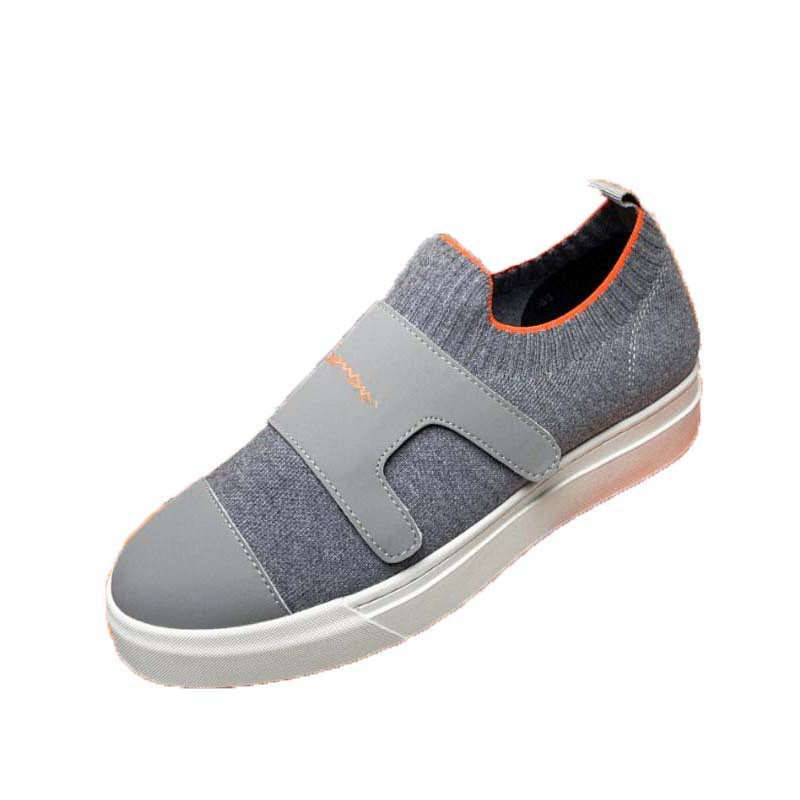 Damen Sportliche Slip-On Sneakers mit elastischem Verschluss und atmungsaktiver Oberfläche R&B
