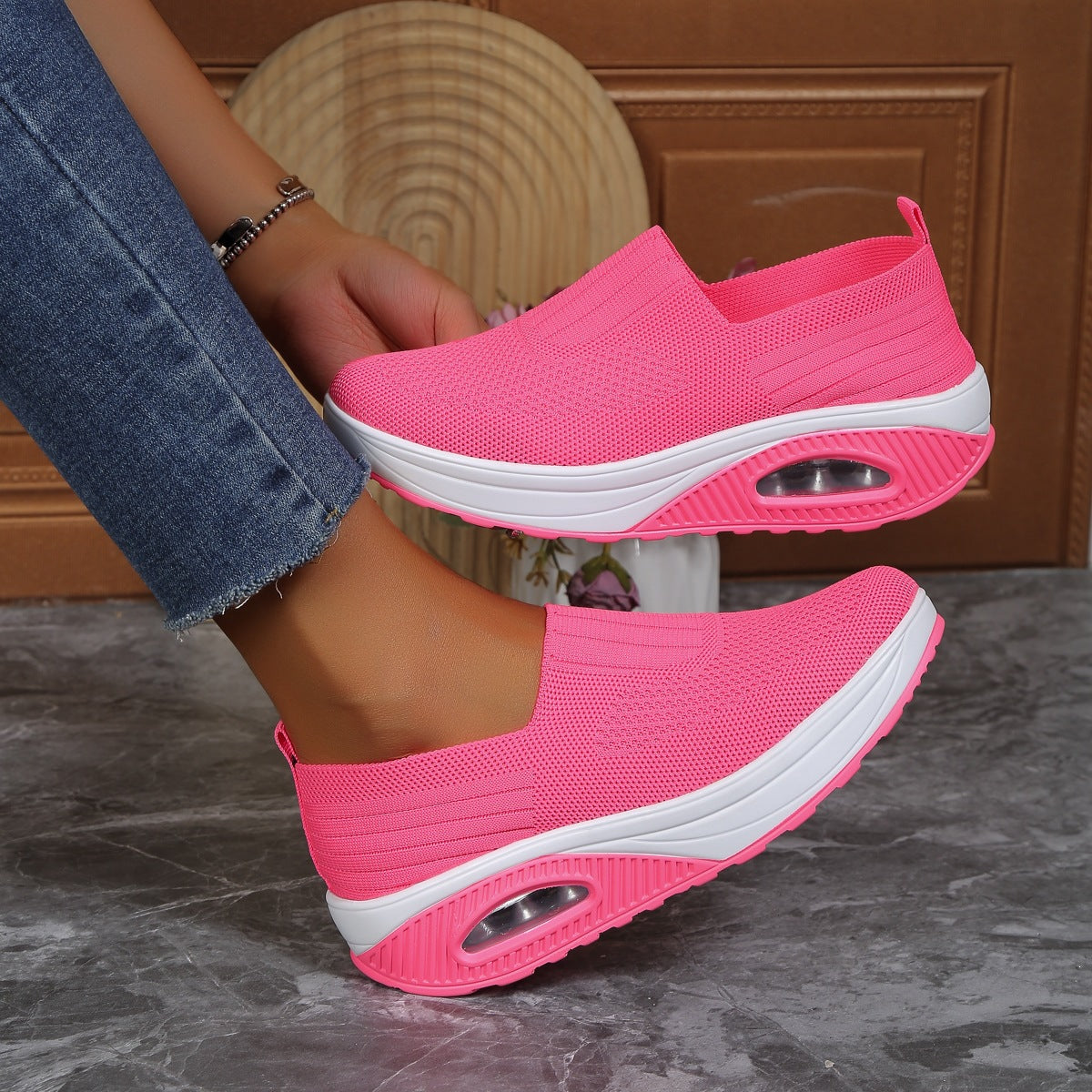 Damen Sportliche Slip-On Sneakers mit atmungsaktiver Strickoberfläche R&B