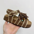 Damen lässige Sandalen mit dekorativen Quasten und verstellbarem Riemen R&B