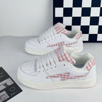 Damen Sneakers im modernen Karo-Design mit atmungsaktiven Materialien