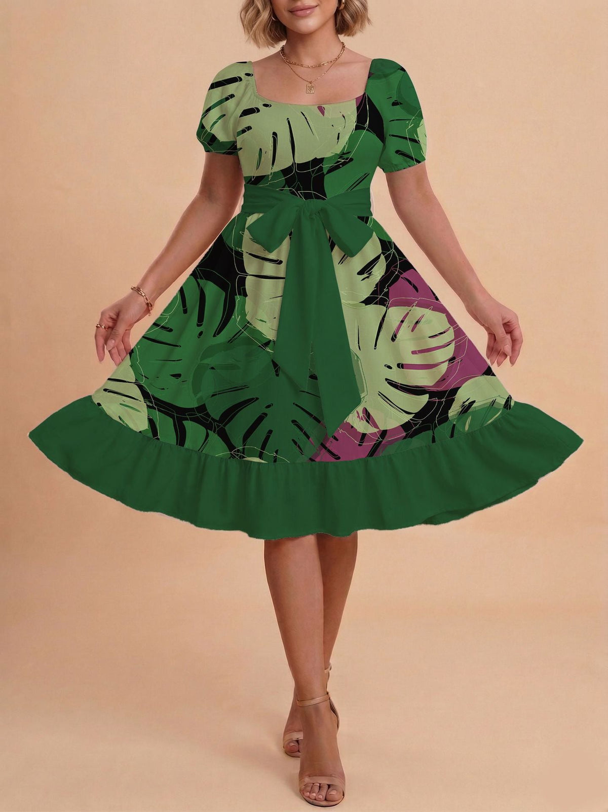Damen Verspieltes Maxikleid mit Bärenmuster und taillierbarem Band EB