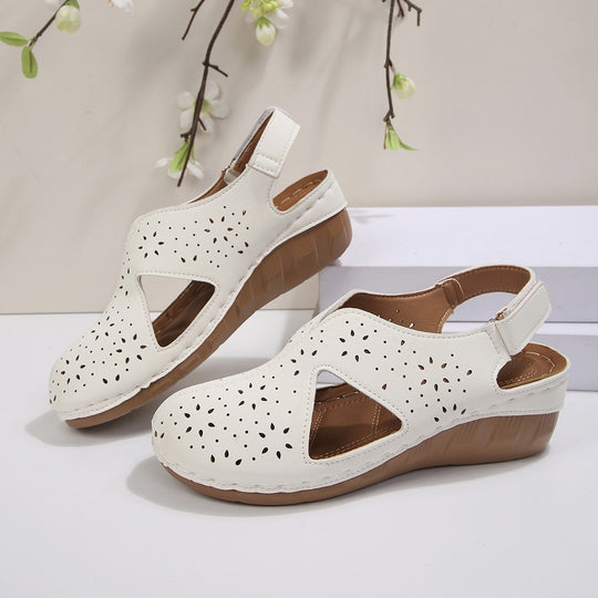 Damen Wedge-Pantoletten mit geschlitztem Design und rutschfester Sohle R&B