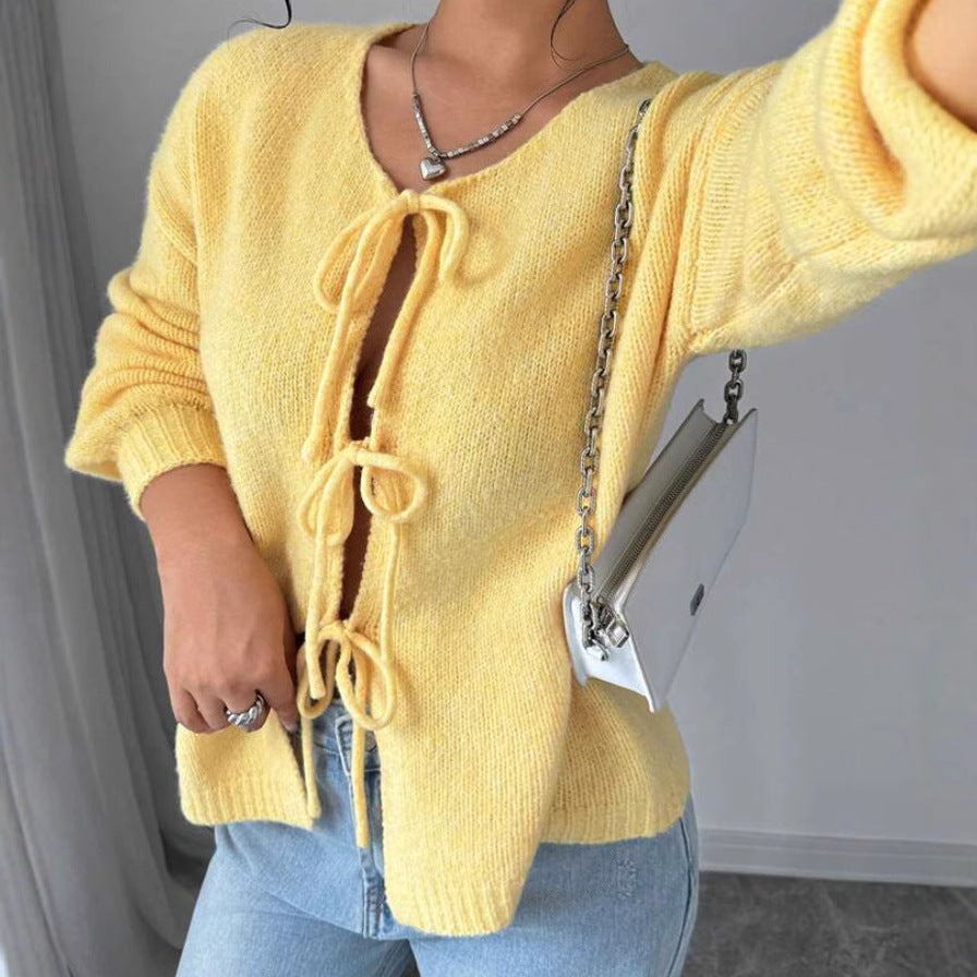 Damen Oversized Strickpullover mit dekorativem Schnürdetail R&B