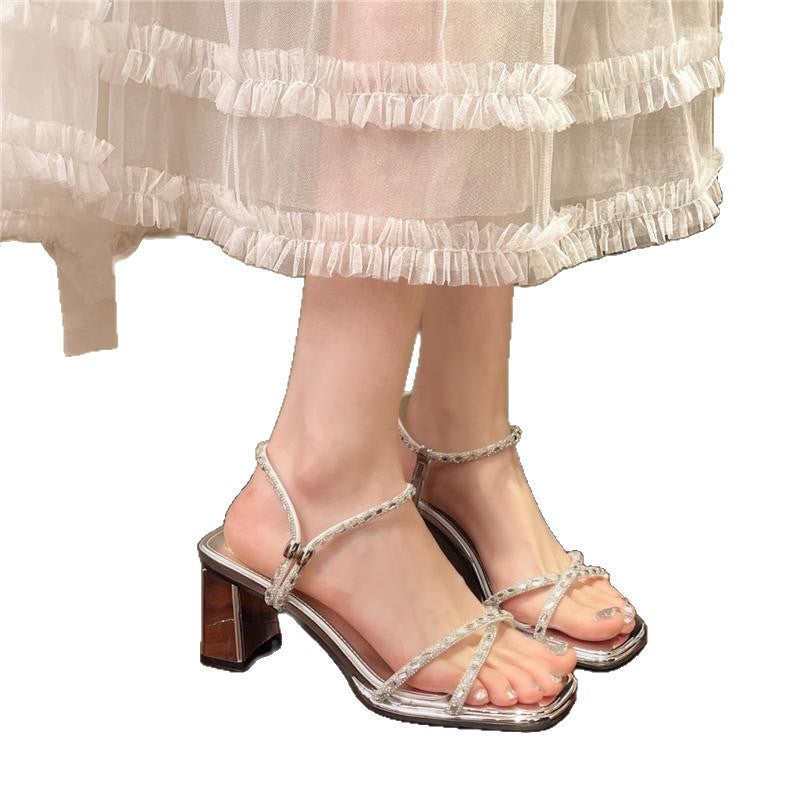 Damen modische Blockabsatz Sandalen mit zarten Verzierungen R&B