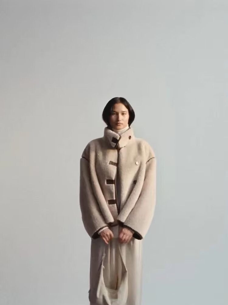 Damen Teddyfelljacke mit stylischem Stehkragen und praktischen Taschen R&B