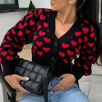 Damen Strickjacke mit Herzmotiv und dekorativen Knöpfen