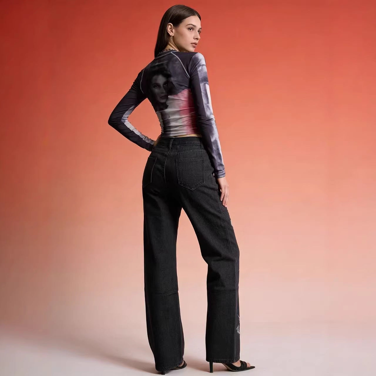 Damen Flared Jeans mit Blumendruck und hohem Bund