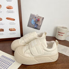 Damen Sneaker mit verstellbarem Klettverschluss und dämpfender Sohle R&B