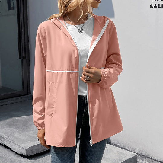 Damen leichte Regenjacke mit praktischer Kapuze und seitlichen Taschen R&B