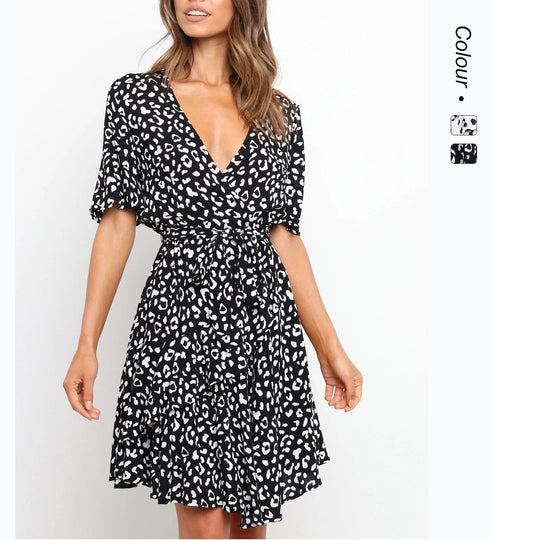 Damen Wickelkleid mit großzügigen Volant-Ärmeln und wunderschönem Animal-Print R&B