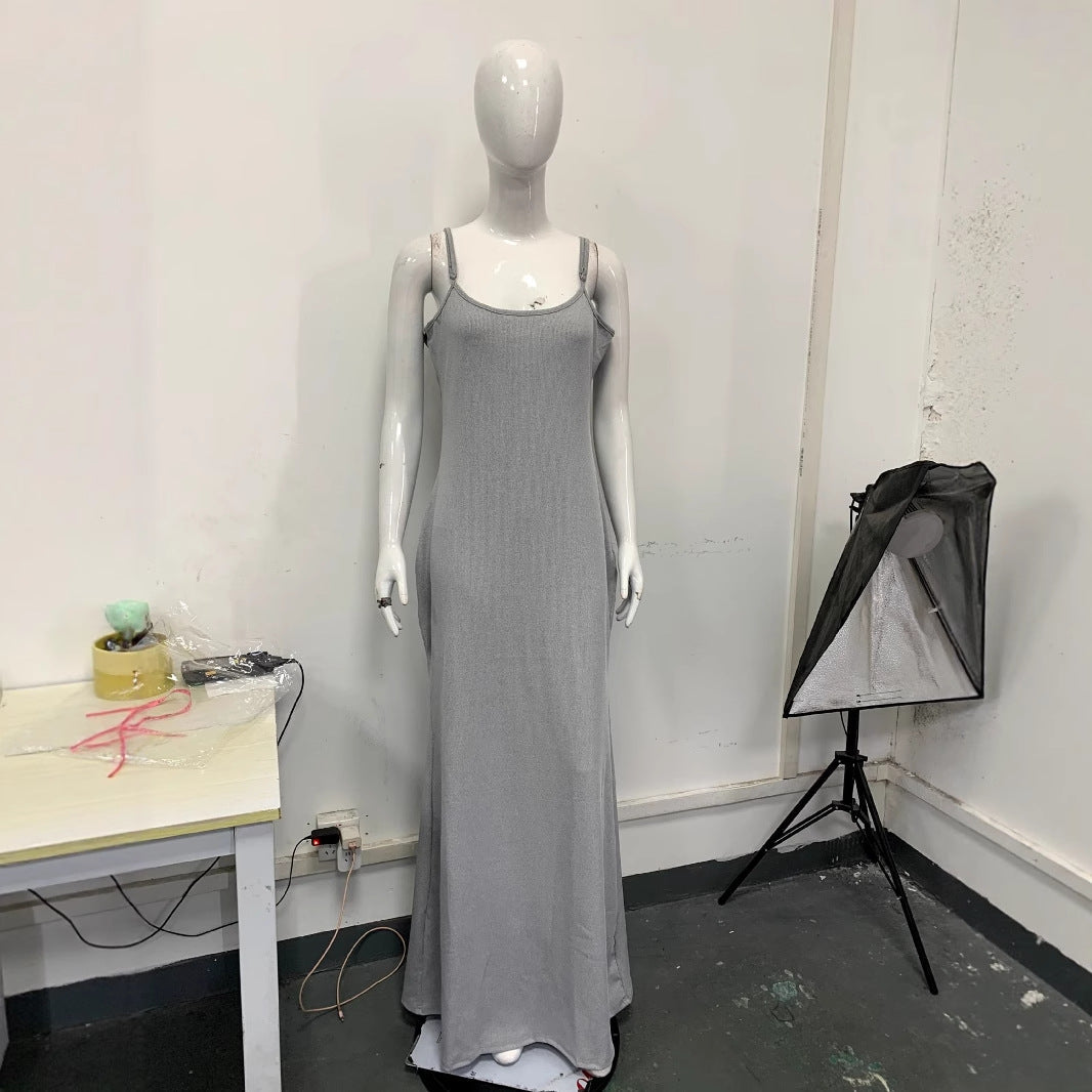 Damen Langes Kleid mit schmalen Spaghettiträgern und figurschmeichelndem Schnitt R&B