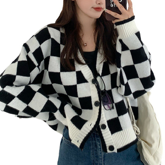 Damen Grobstrickjacke mit Karomuster und bequemen Knopfdetails R&B