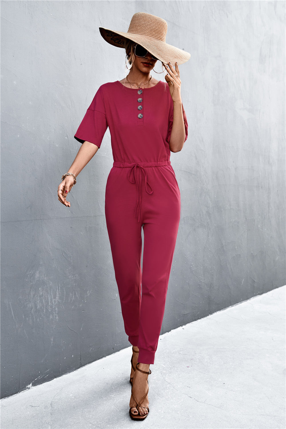 Damen Jumpsuit mit elegantem V-Ausschnitt und praktischen Taschen R&B