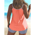 Damen Badeoberteil mit verspieltem Design und gestreiften Shorts