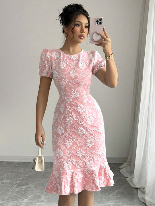 Damen Blumenspitze Midi-Kleid mit Rüschensaum R&B