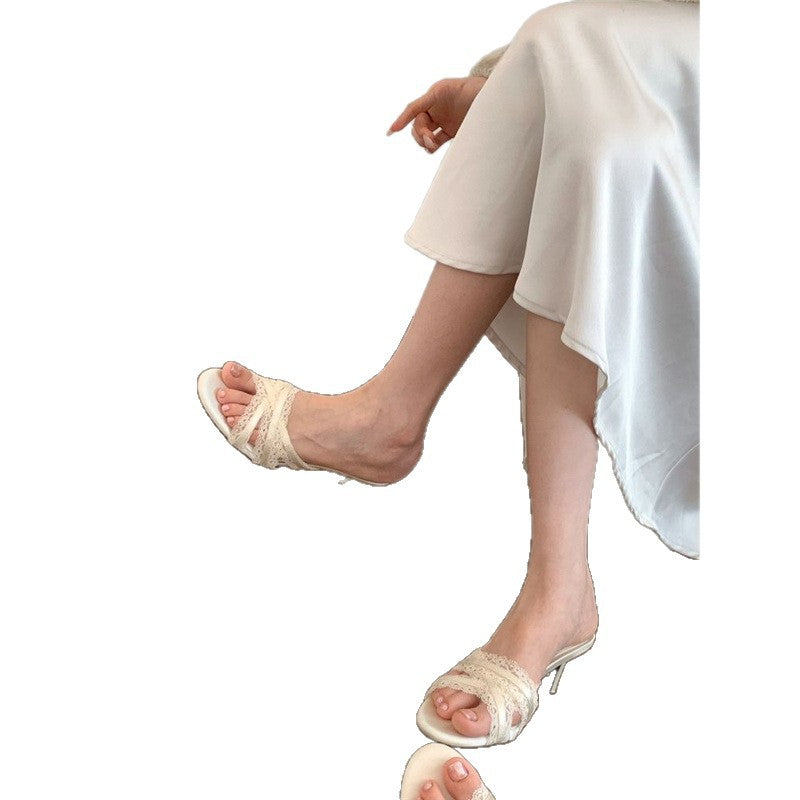 Damen elegante Mules mit zartem Spitzenabschluss R&B