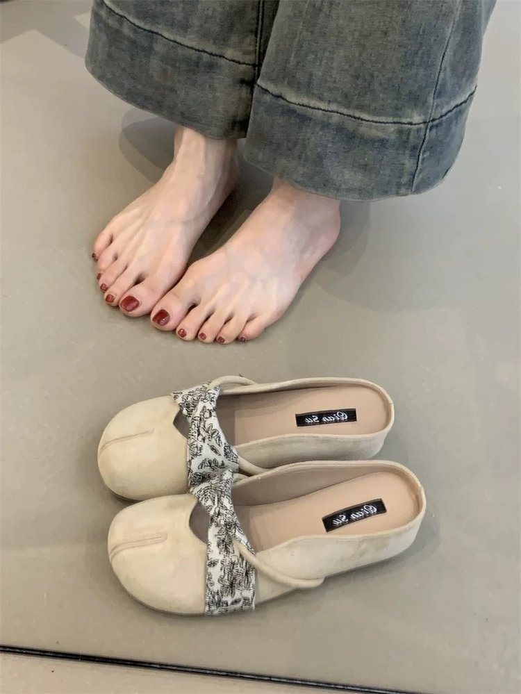 Damen Komfortable Mules mit dekorativem Obermaterial und ergonomischer Sohle R&B