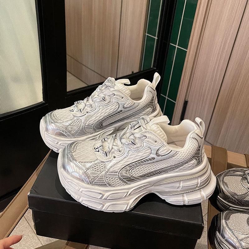 Damen Sportliche Chunky Sneakers mit reflektierenden Oberflächen und optimaler Dämpfung R&B