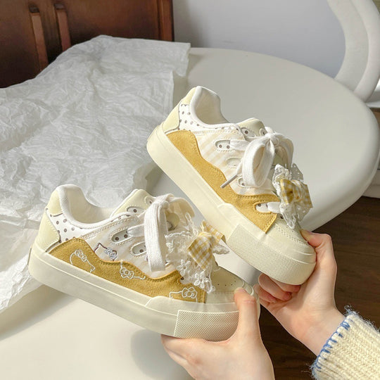 Damen Sneakers mit verspielt romantischen Details und komfortablen Sohlen R&B