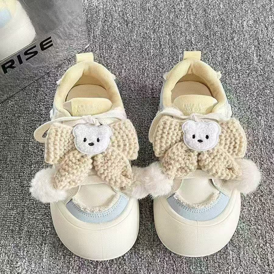 Damen Mode Sneaker mit verspieltem Design und kuscheligem Detail R&B