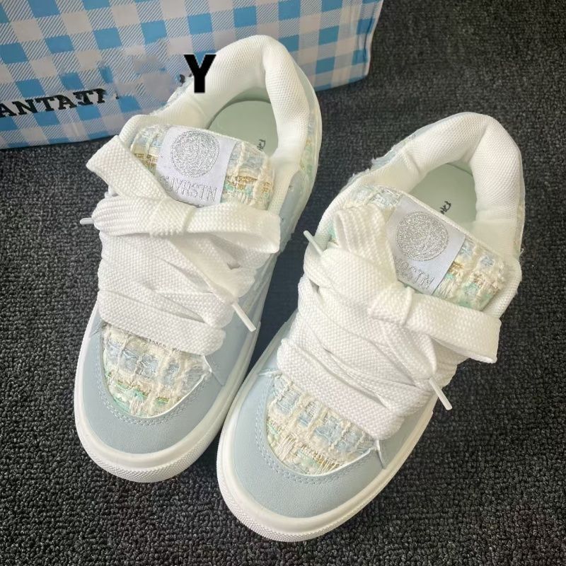 Damen modische Sneakers mit einzigartiger Textur und komfortabler Sohle