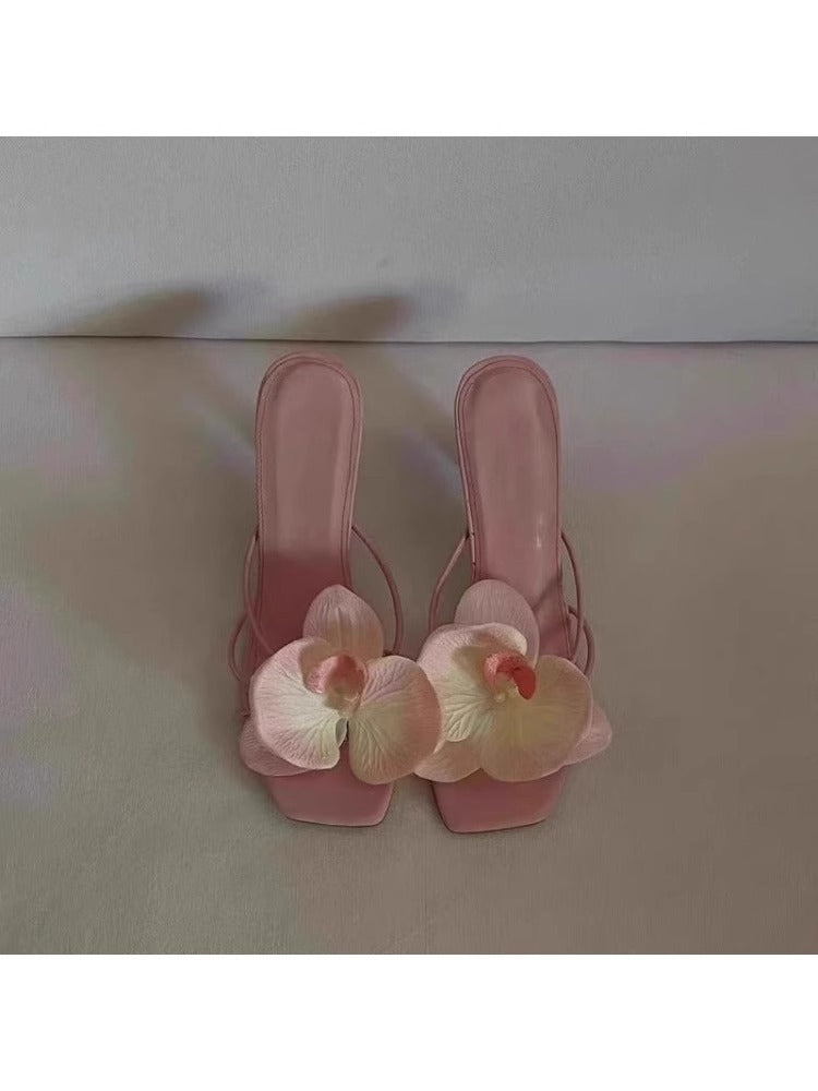 Damen Sandalen mit floralen Akzenten und elegantem Design R&B