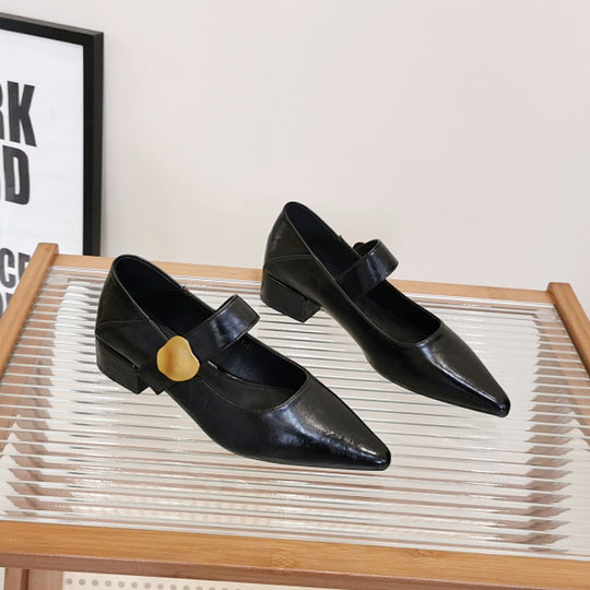 Damen elegante Pumps mit zierlichen Riemen und geschmackvoller Schließe R&B