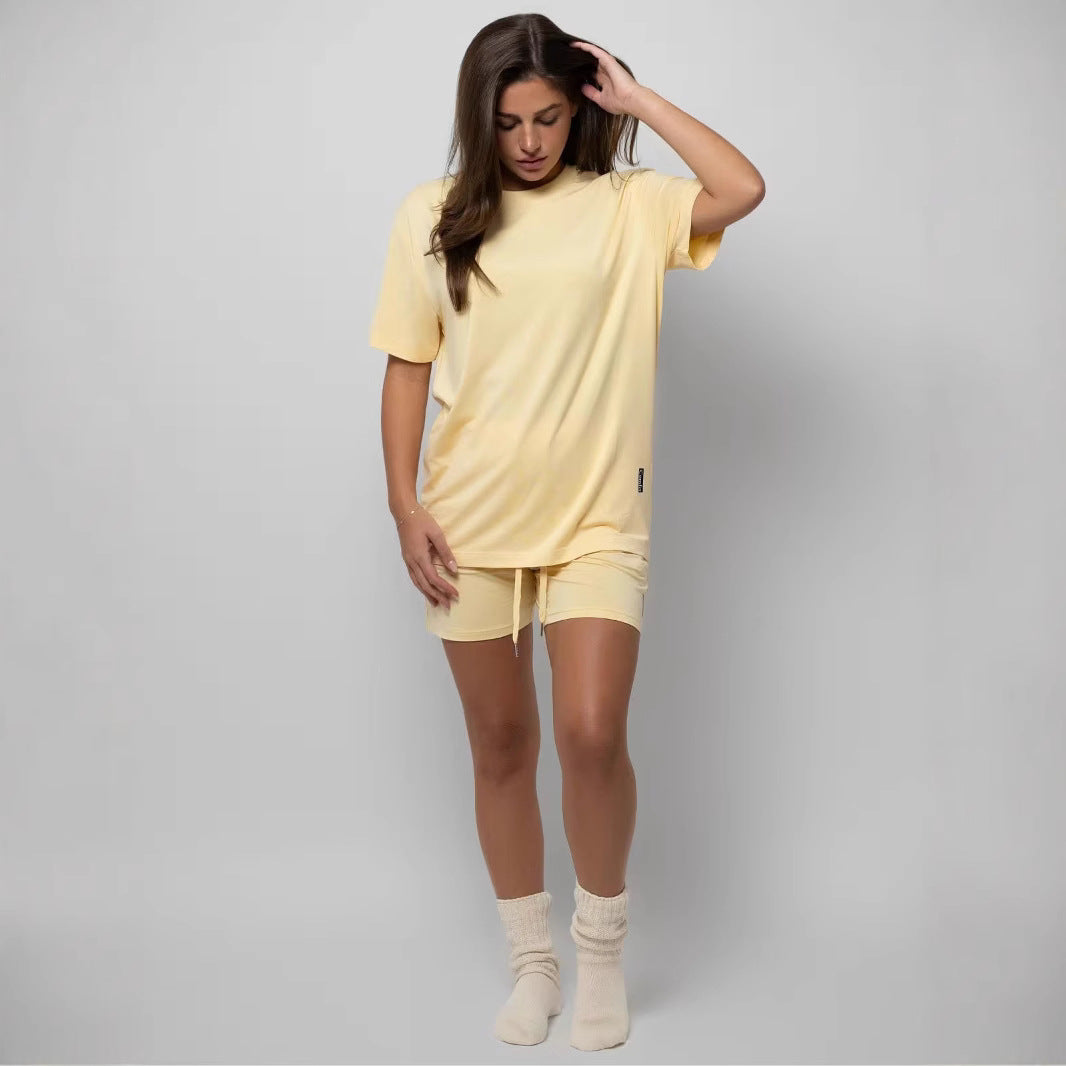 Damen lässiges Set mit oversized T-Shirt und Shorts R&B