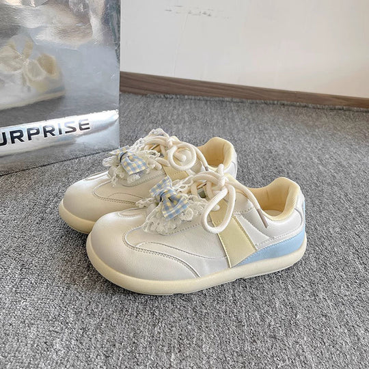 Damen Sportliche Sneakers mit verspielten Rüschen R&B
