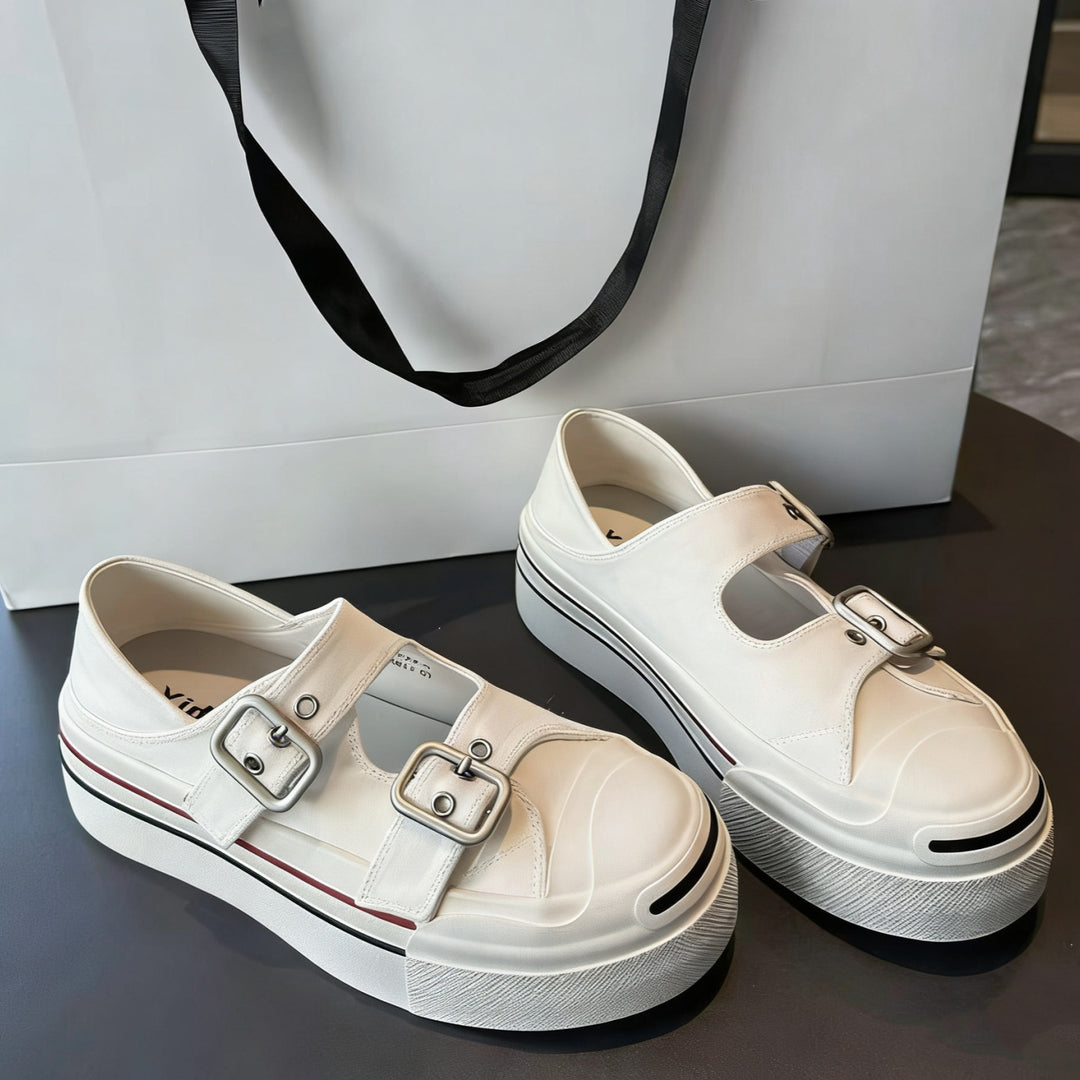 Damen Plateauslipper mit verstellbarem Riemchen und geschlossenen Zehen R&B