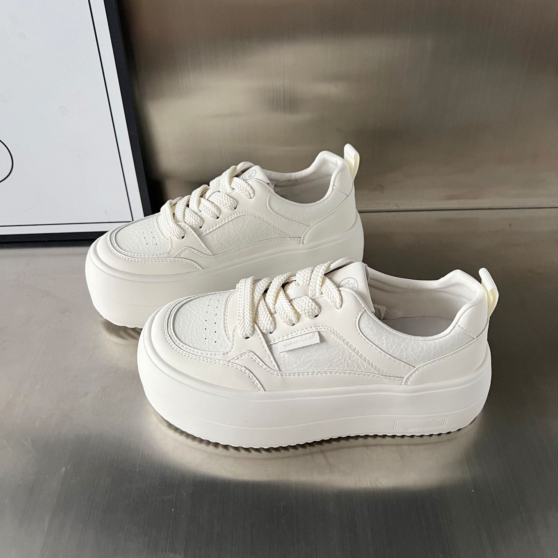 Damen Plateau-Sneaker mit modischer Struktur und rutschfester Sohle R&B