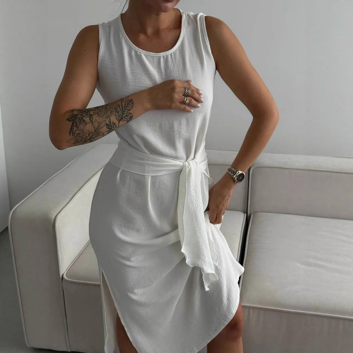 Damen sommerliches Wickelkleid mit seitlichem Schlitz und tailliertem Design R&B