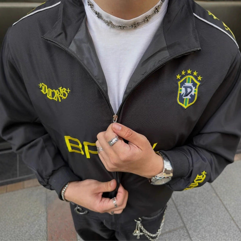 Unisex nan sportliche Retro-Trainingsjacke mit Stehkragen Reißverschluss Brustemblem und Brasilien-Schriftzug R&B