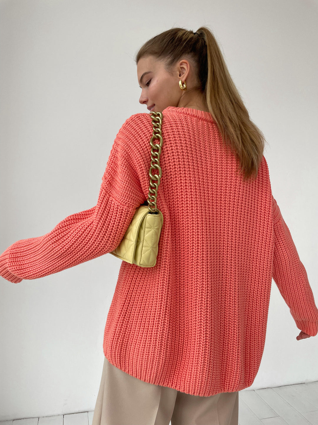 Damen lässiger Strickpullover mit strukturierter Mascheninterpretation und weitem Schnitt R&B
