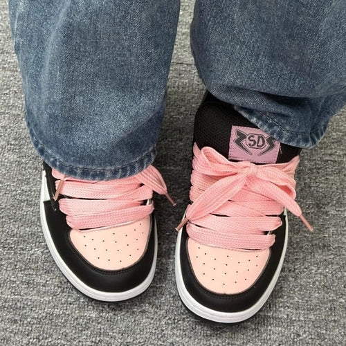 Damen Sportliche Sneakers mit atmungsaktiver Oberflächenstruktur und robustem Profil R&B