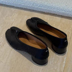 Damen Ballerinas mit spezieller Zehenöffnung und komfortablem Blockabsatz R&B