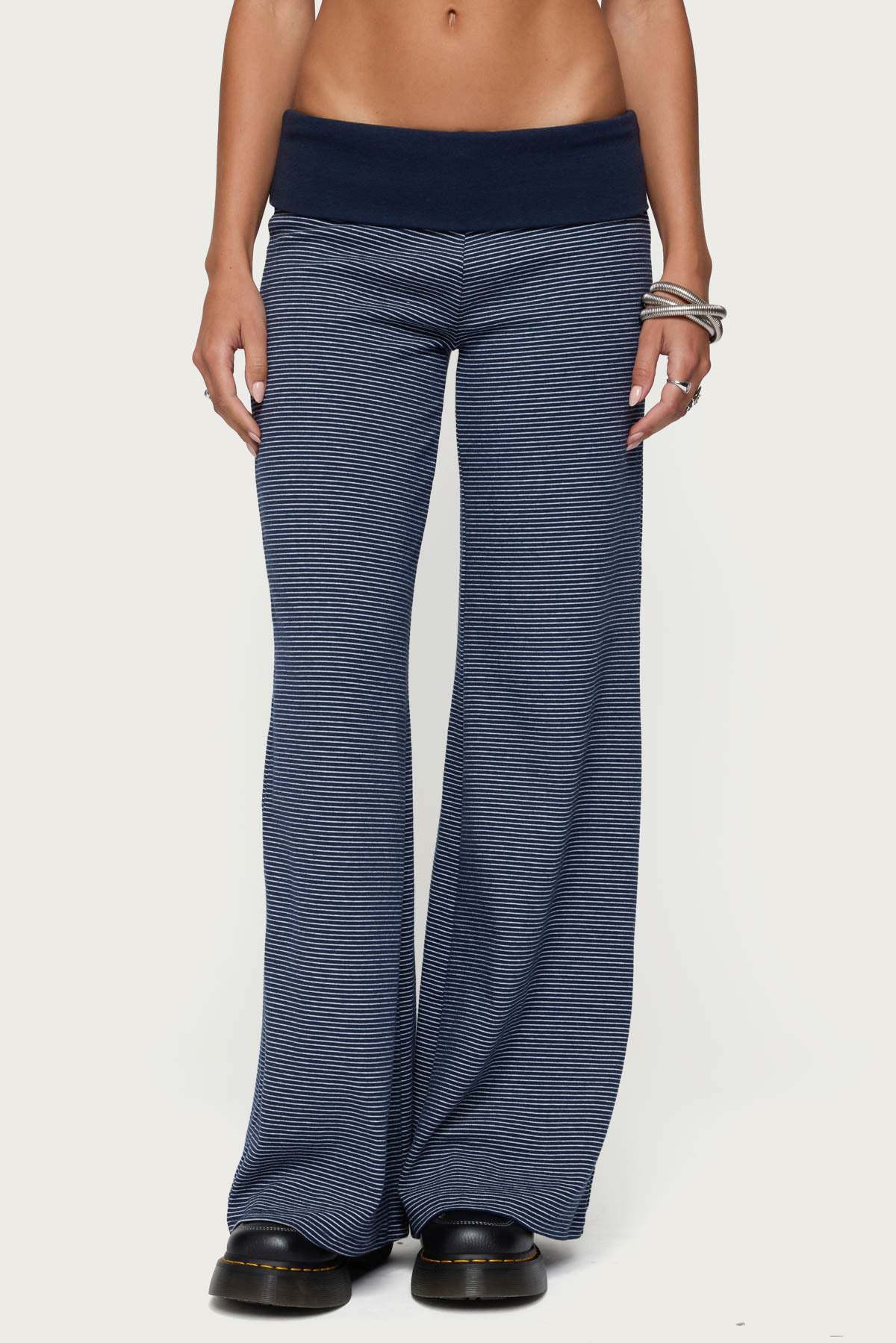 Damen weite Lounge-Hose mit elastischem Bund und maritimem Streifenmuster R&B