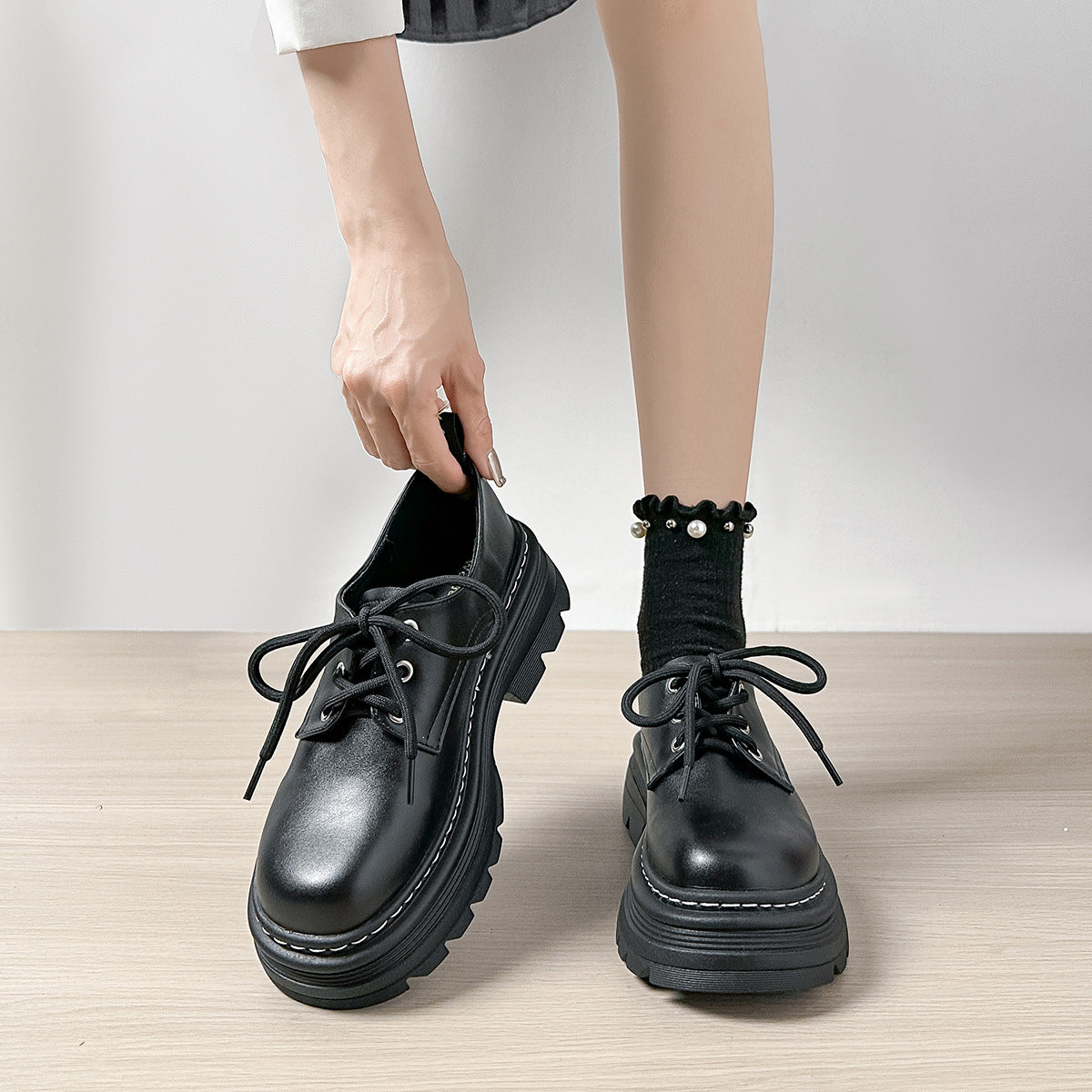 Damen Schnürschuhe mit robustem Plateau und stylishem Design