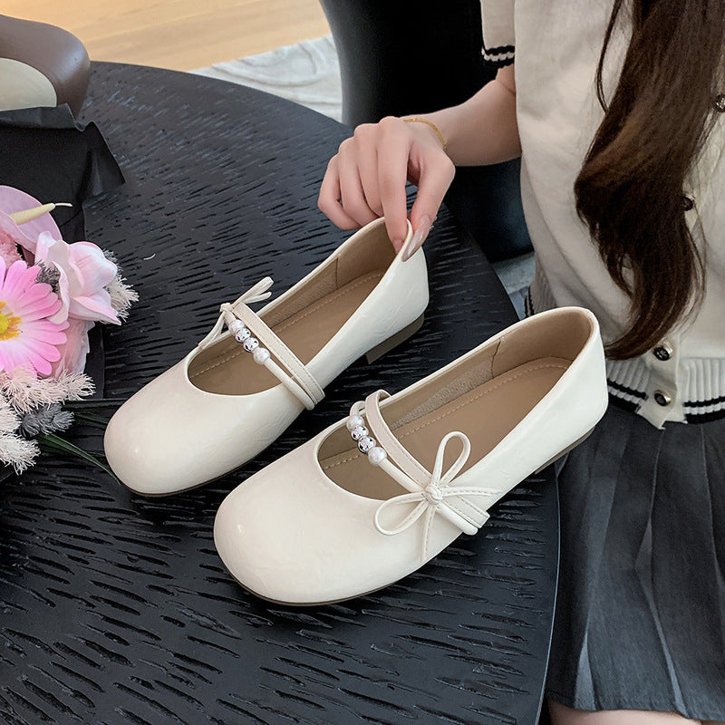 Damen Ballerina mit elegantem Design und perlenbesetztem Band EB