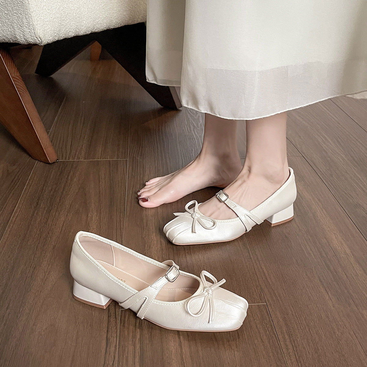 Damen Ballerinas mit dekorativem Riemchen und komfortablem Blockabsatz