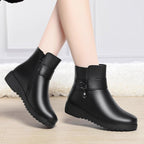 Damen gefütterte Winterstiefel mit modischer Schnallenverzierung R&B