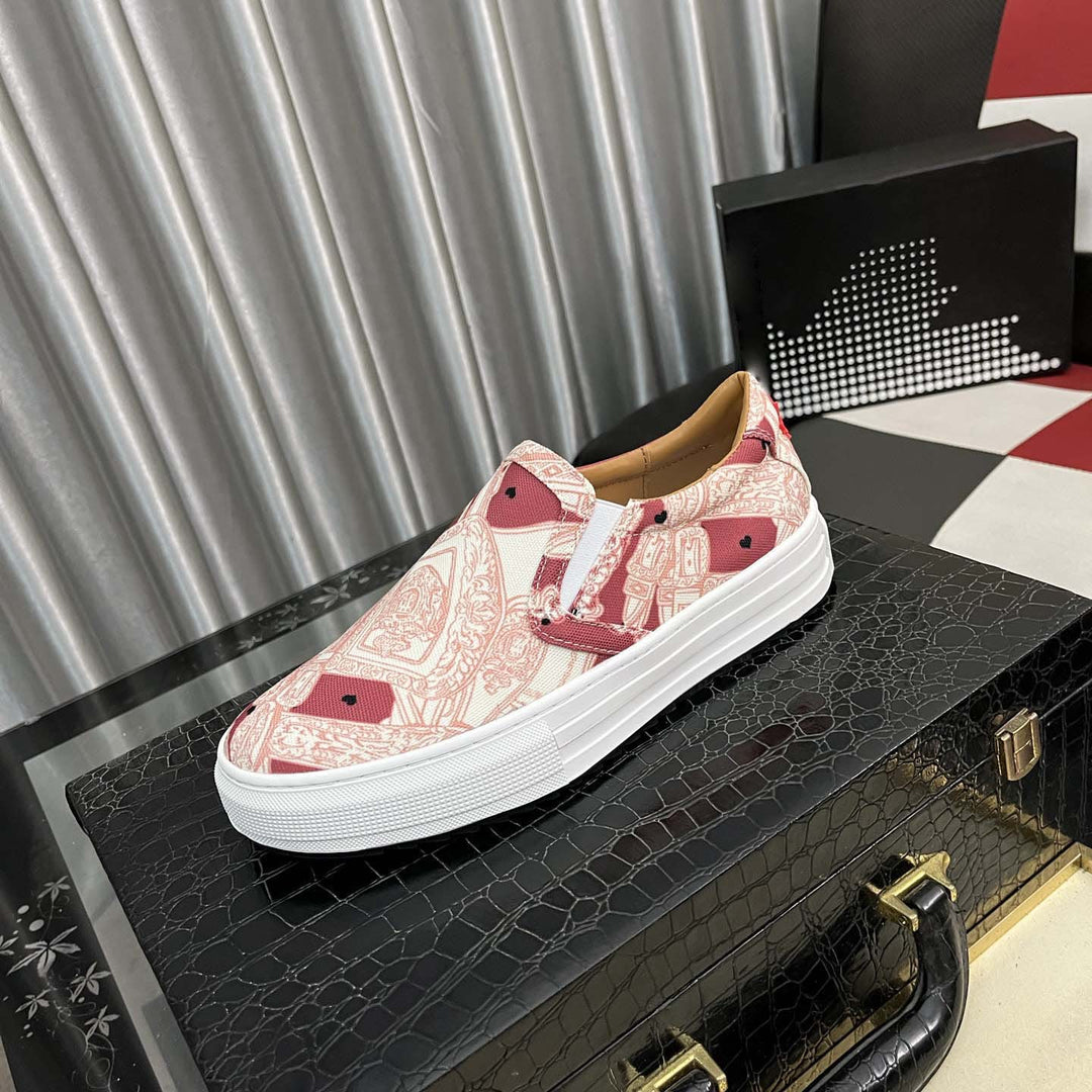 Damen Slip-On Sneaker mit verspieltem Druckdesign und komfortabler Sohle R&B