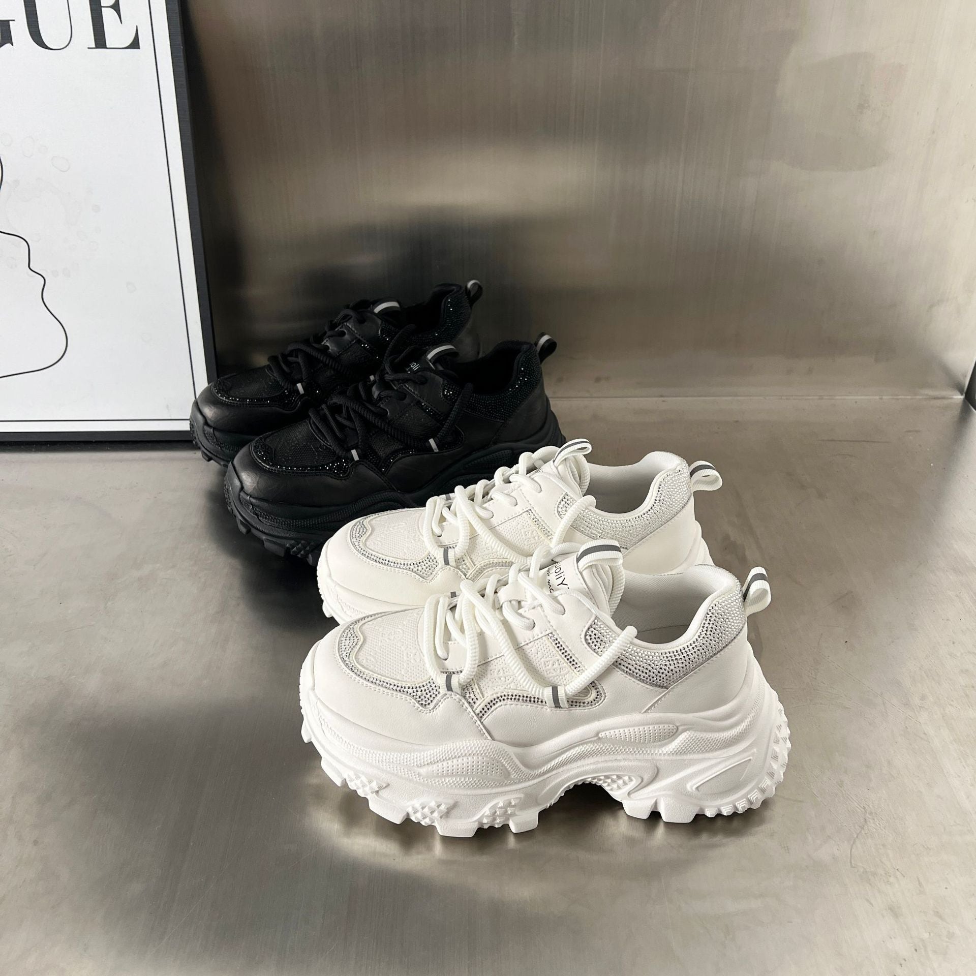 Damen Sportliche Chunky Sneakers mit atmungsaktiver Obermaterialkombination und rutschfester Sohle R&B