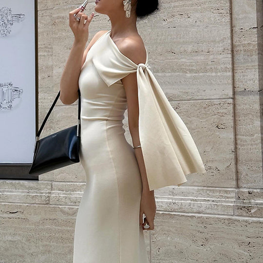 Damen Maxikleid mit asymmetrischem Ausschnitt und raffiniertem Schleifendetail R&B
